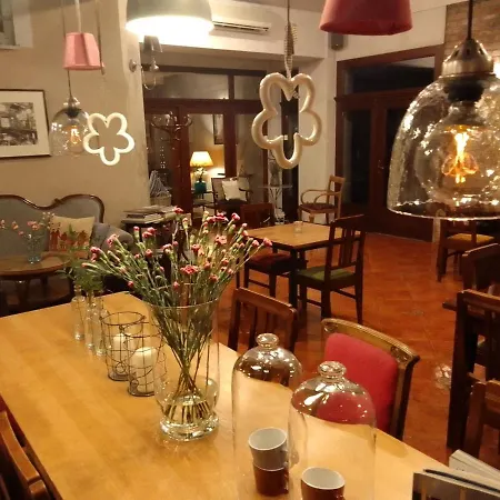 斯塔勒米亚斯托老城酒店