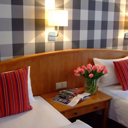 斯塔勒米亚斯托老城酒店 波兹南