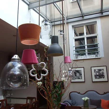 斯塔勒米亚斯托老城酒店