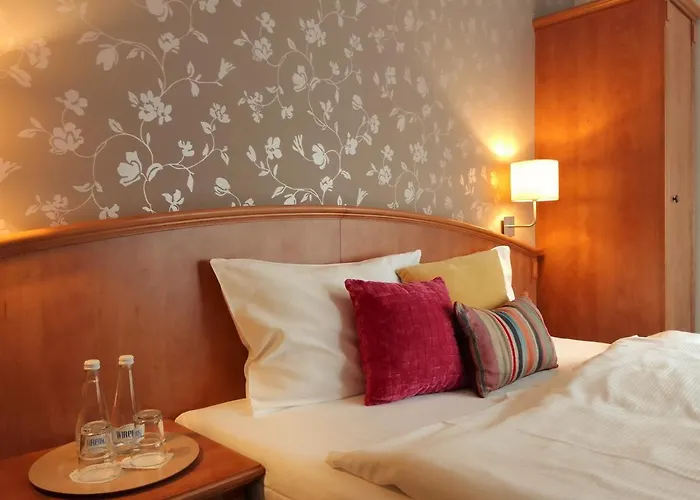 斯塔勒米亚斯托老城酒店