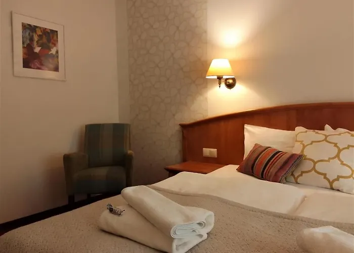 斯塔勒米亚斯托老城酒店