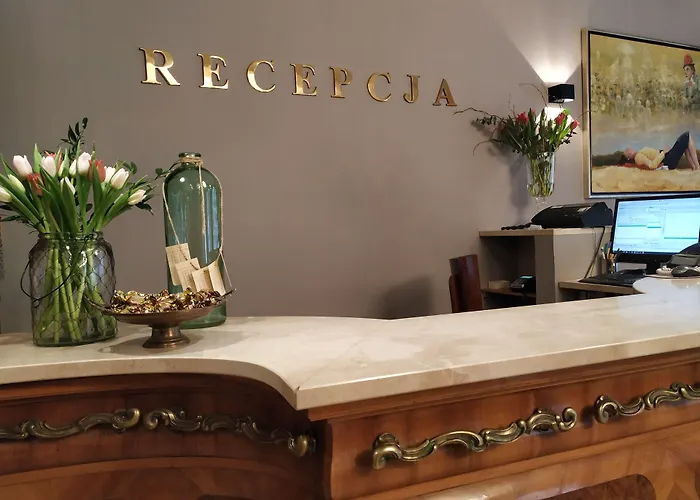 斯塔勒米亚斯托老城酒店 3*