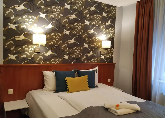 斯塔勒米亚斯托老城酒店 3* 波兹南